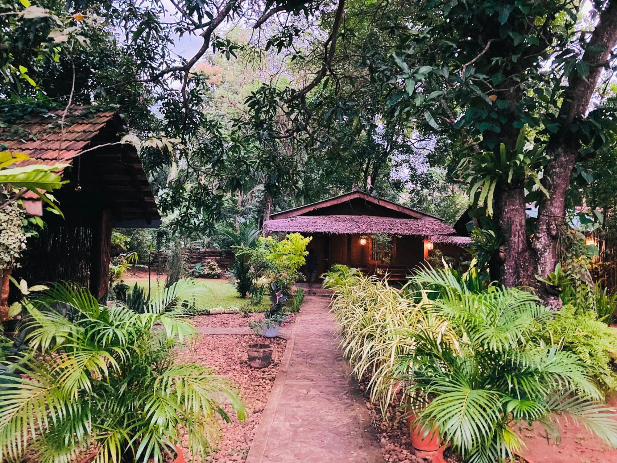 Green Paradise Cottage Udawalawa Udawalawe Ngoại thất bức ảnh
